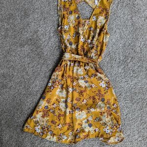 Xhilaration Floral Yellow Tie Waist Dress Open Back  Ruffle Strap